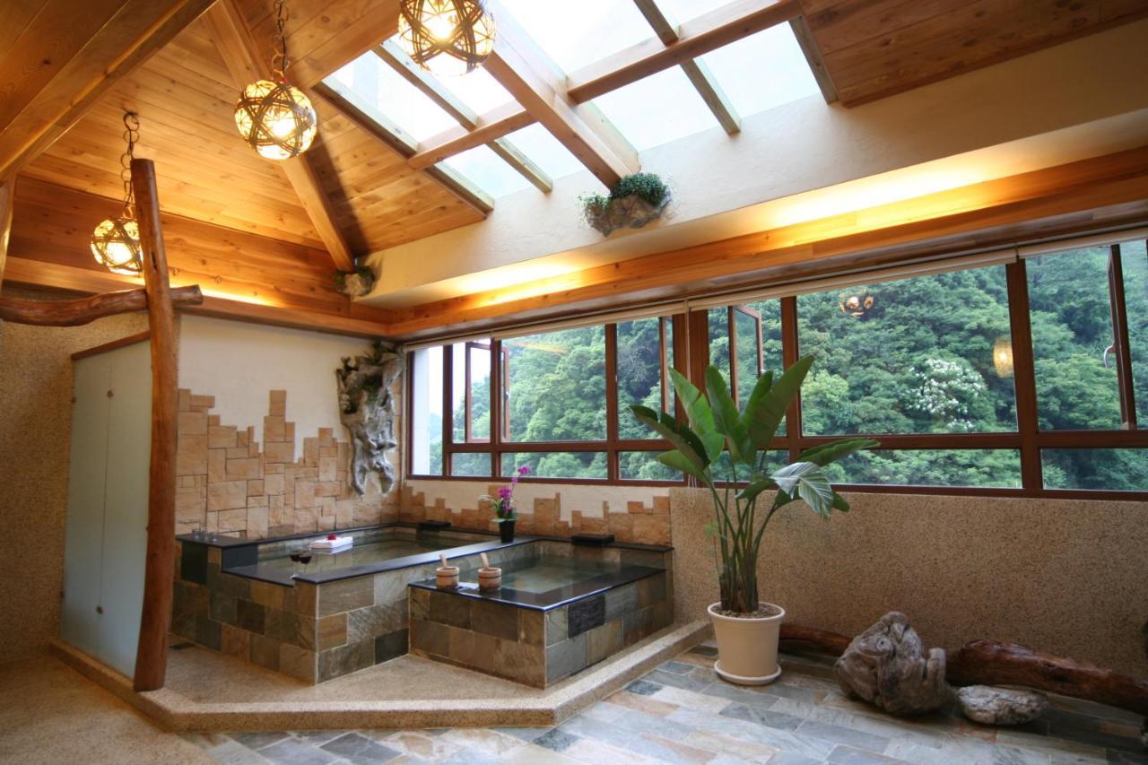 Chief Villa Hot Spring Resort Zsenaj Kültér fotó